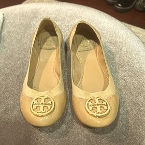 Ballet flats